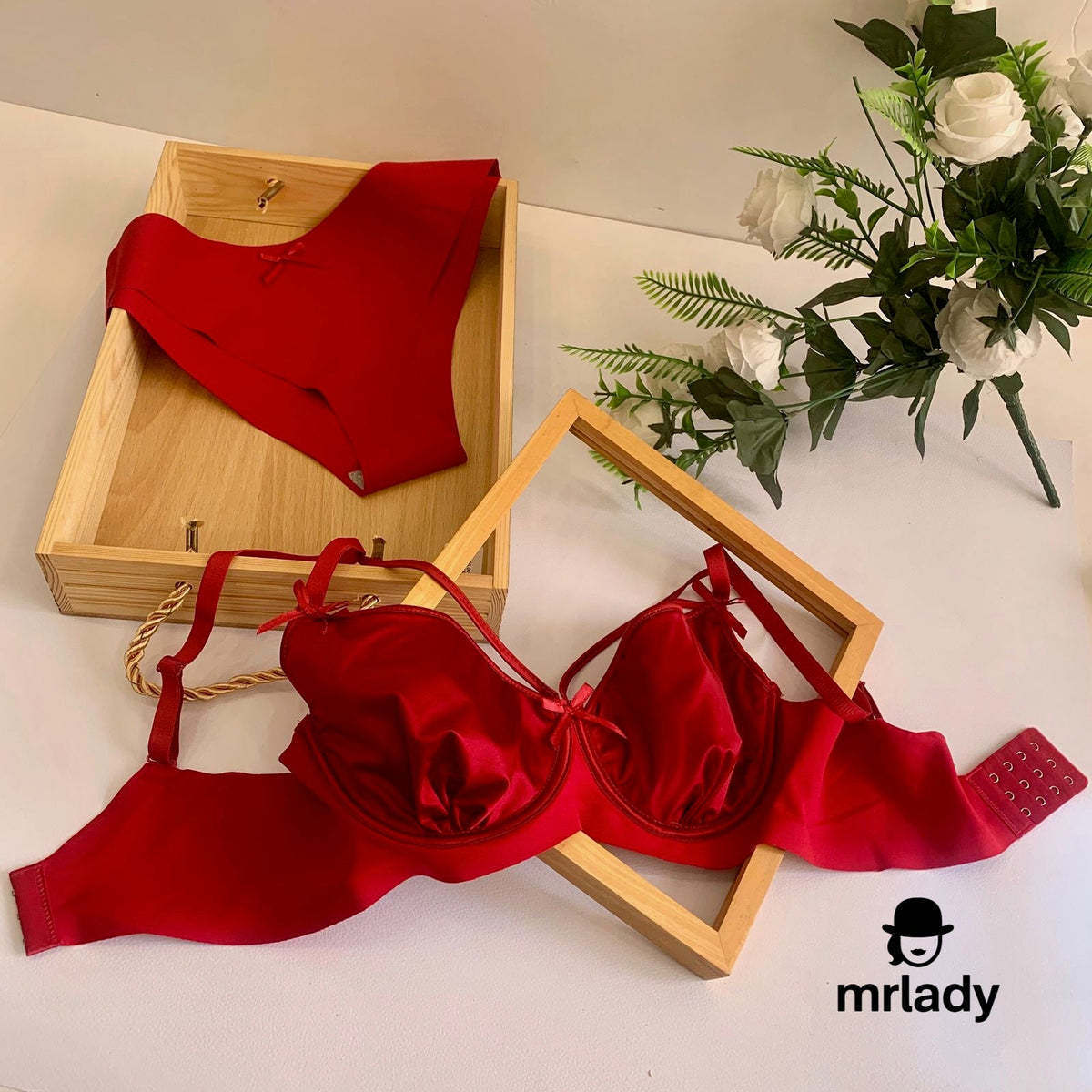 PREMIUM SILK BRA SET (36/38)B/C