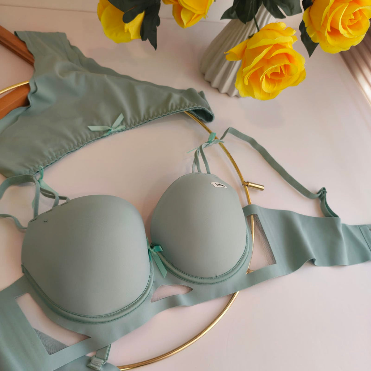 LOVE ANA THIN PAD BRA SET
