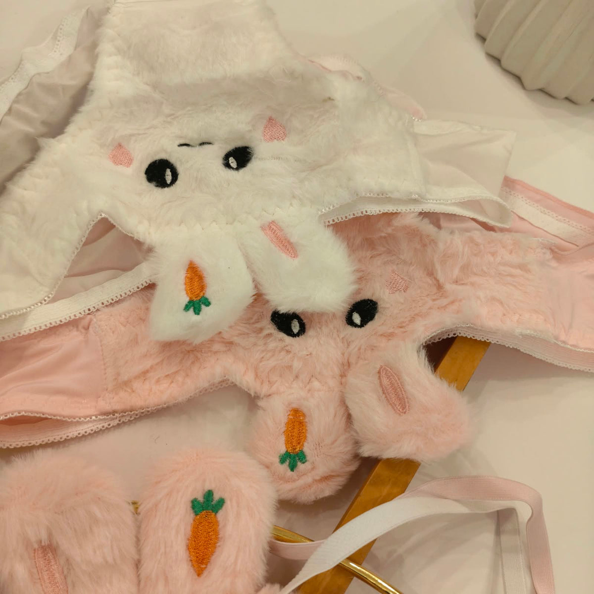 FUR RABBIT THIN PAD WIRED BRA SET