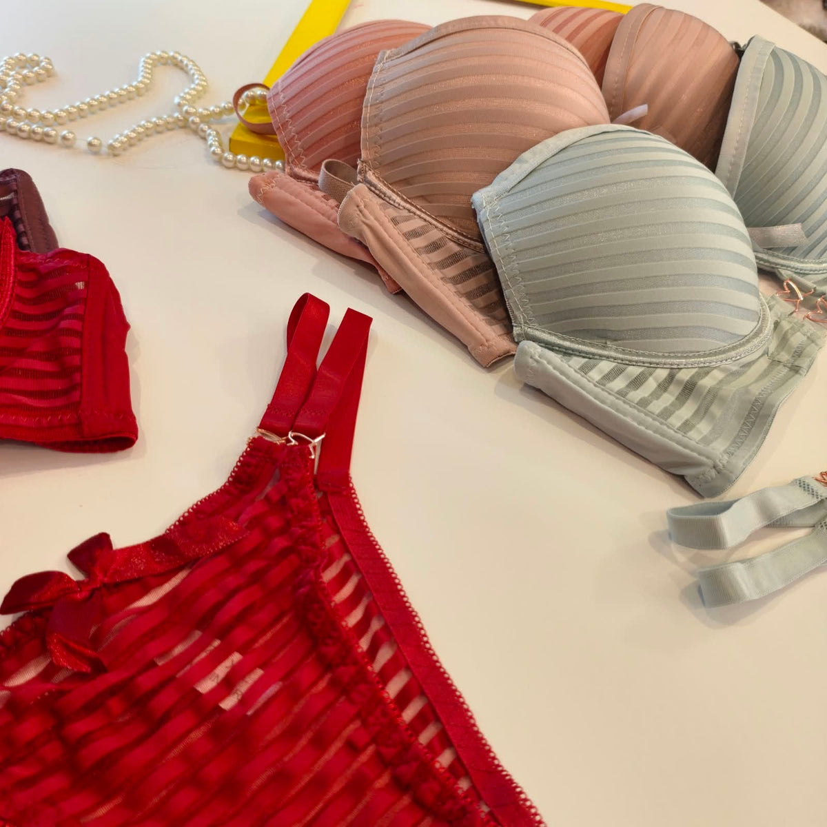 STRIPE THIN PAD BRA SET